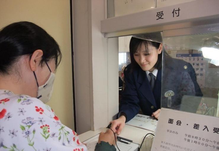 若手警察官２勤務状況１