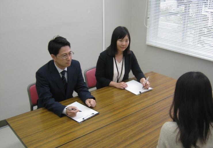 男性警察官４勤務