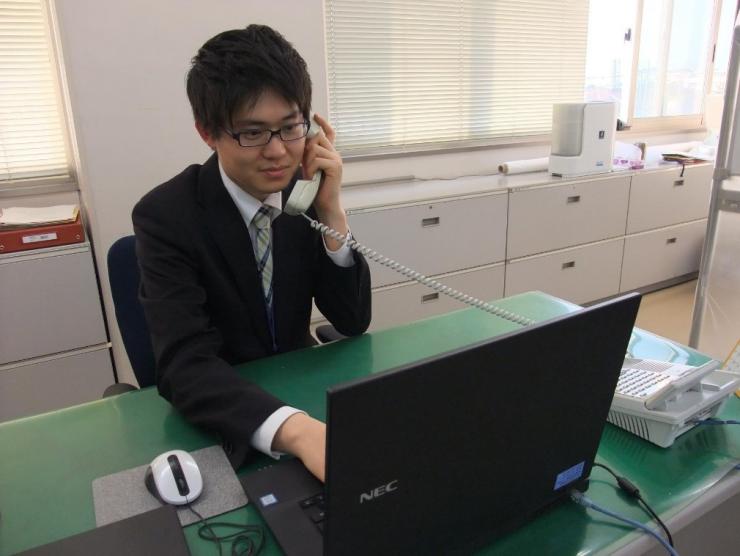 警察事務４勤務