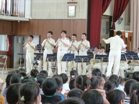 写真：音楽鑑賞会の様子1