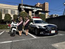 白バイパトカーと小町